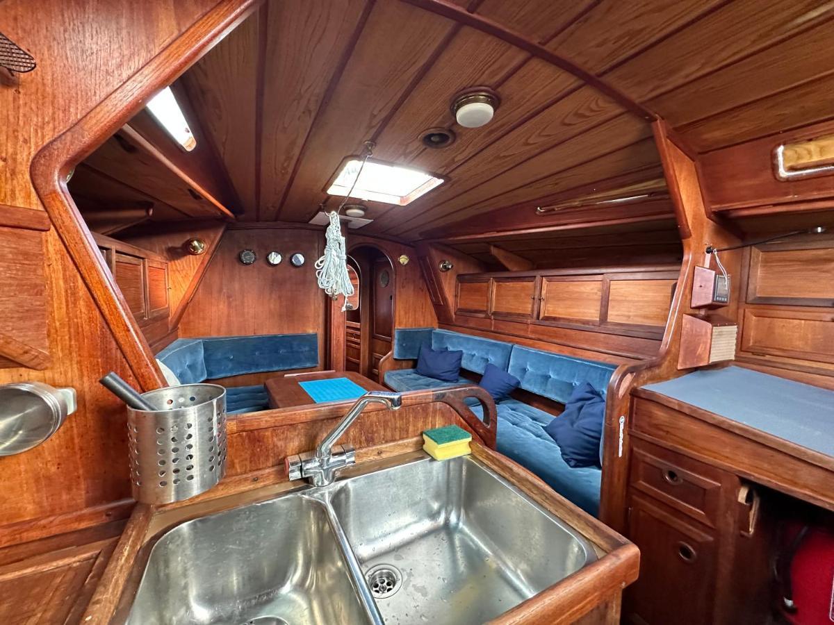 Unique Wooden Sail Yacht + 2 Bikes Included! Hotel Sant Adrià de Besòs Kültér fotó