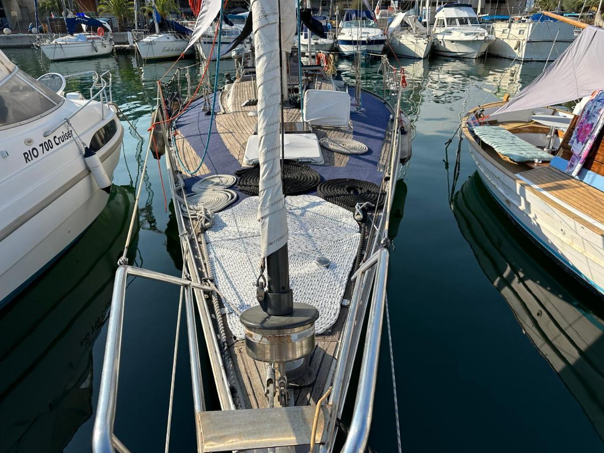 Unique Wooden Sail Yacht + 2 Bikes Included! Hotel Sant Adrià de Besòs Kültér fotó